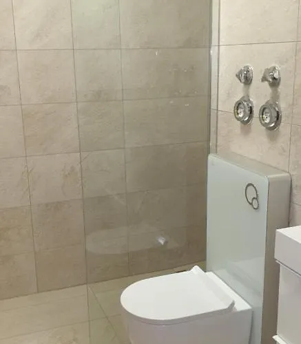 Appartamento Bacchus - Helles Und Geraeumiges Mit Balkon In Uninaehe Magonza